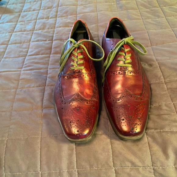 Aston Grey men's lace-up wing tip shoes Burgundy leather uppers size 9.5 - Picture 1 of 4